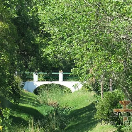 With A Garden Βίλα