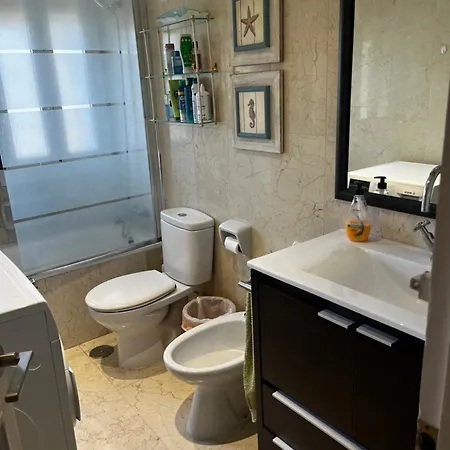 With A Garden Εστεπόνα